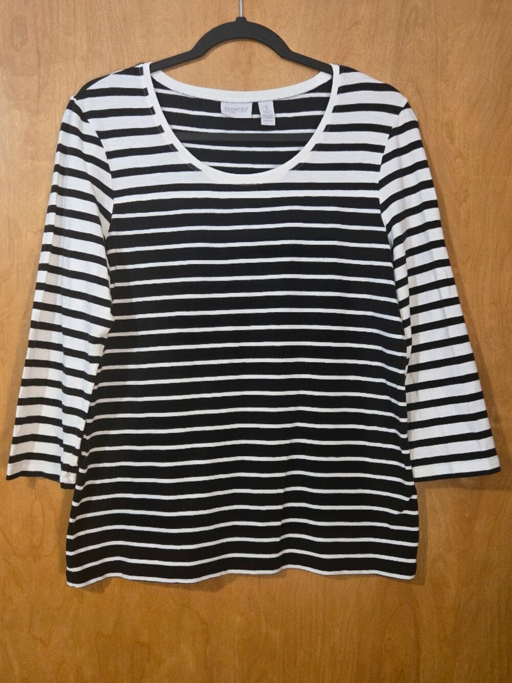 Zenergy by Chicos Womens Top Black White Mixed Stripe 3/ 4 sleeve Size 1 - MED